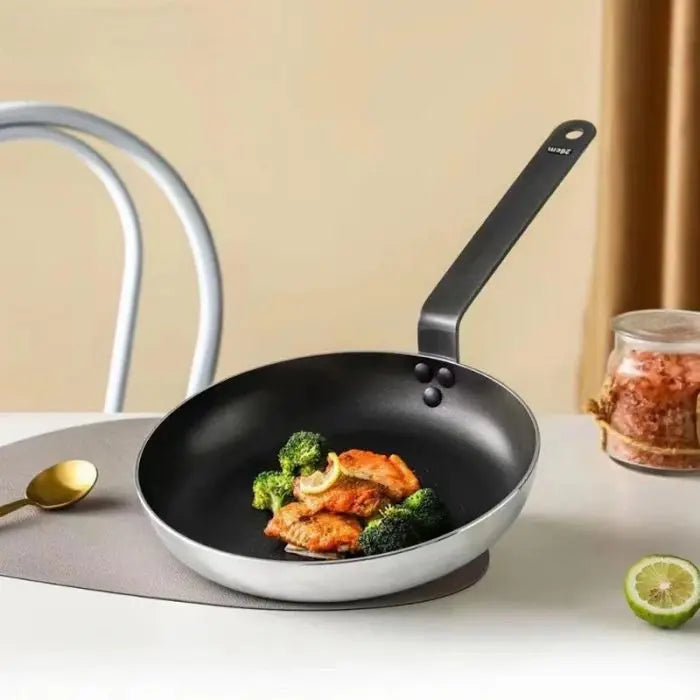 Sunmax Stainless Steel Frying Pan with Lid Non-Stick Cookware for Home Kitchen Different Sizes for Hotel & Restaurant Supplies