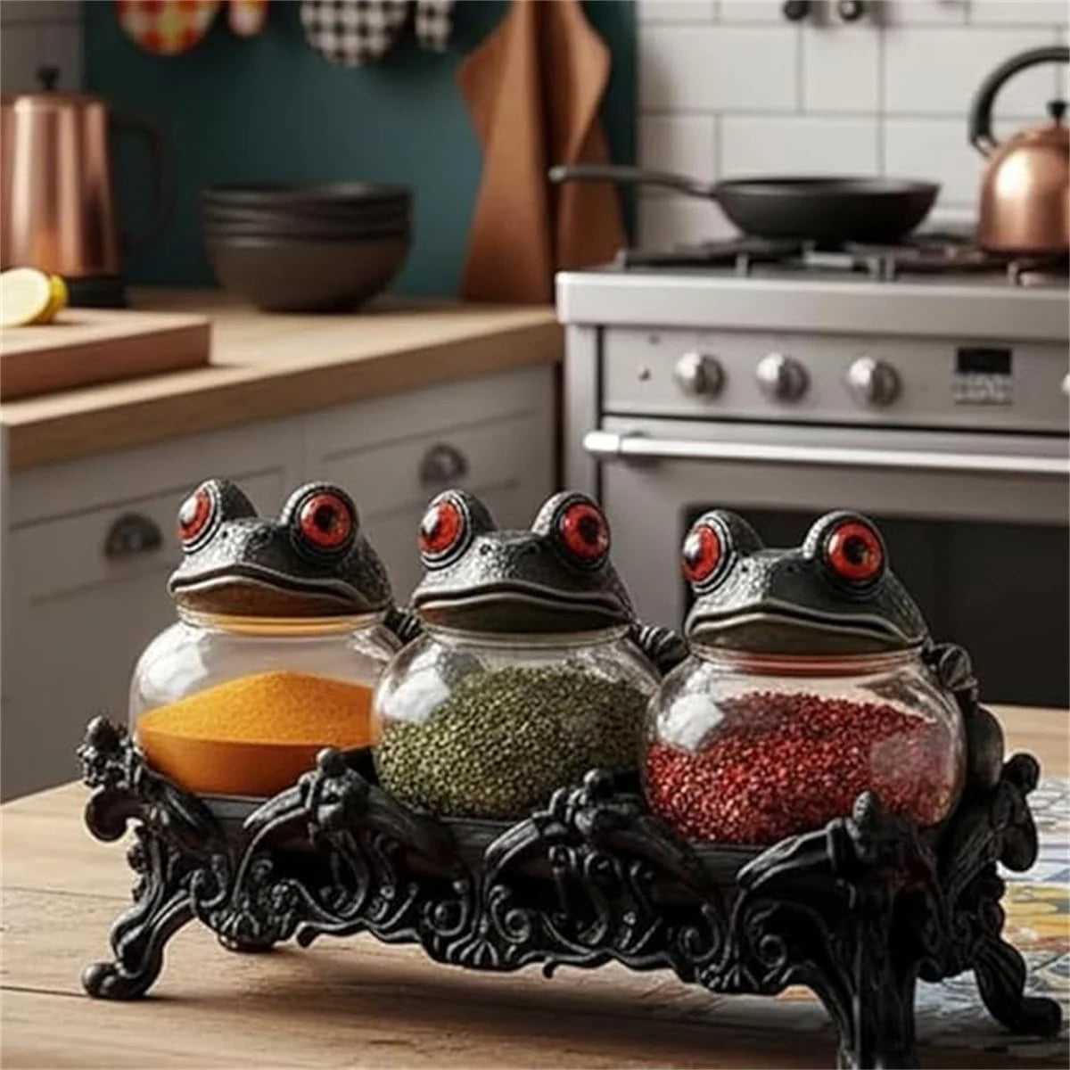 3Pcs Unique Vintage Witchy Frog Spice Jars Clear Glass Apothecary Seasoning Jars Frog Lids Spice Containers for Salt Pepper