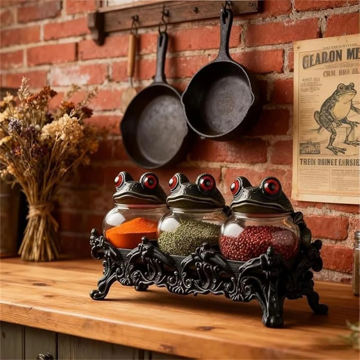 3Pcs Unique Vintage Witchy Frog Spice Jars Clear Glass Apothecary Seasoning Jars Frog Lids Spice Containers for Salt Pepper