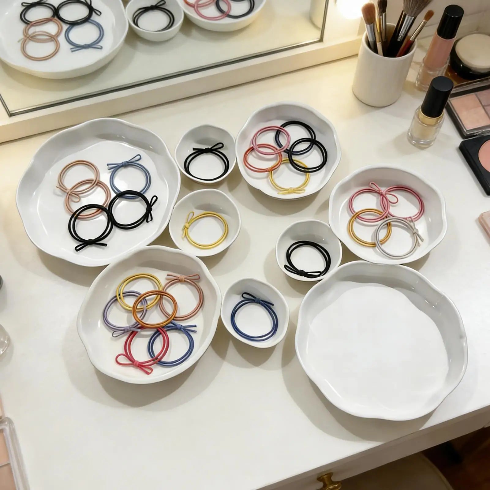 Serving Bowls Decorative Nine-Grid Plate Multi Bowl Serving Platter for Snacks Nuts Chips Fruit Candy Meals Appetizers Dining